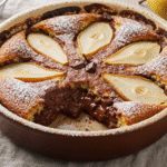 Clafoutis aux Poires et Chocolat Un Délice Traditionnel à Partager