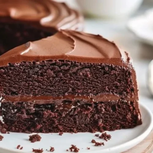 classic chocolate cake 2026 01 12 214712 1024x574 1